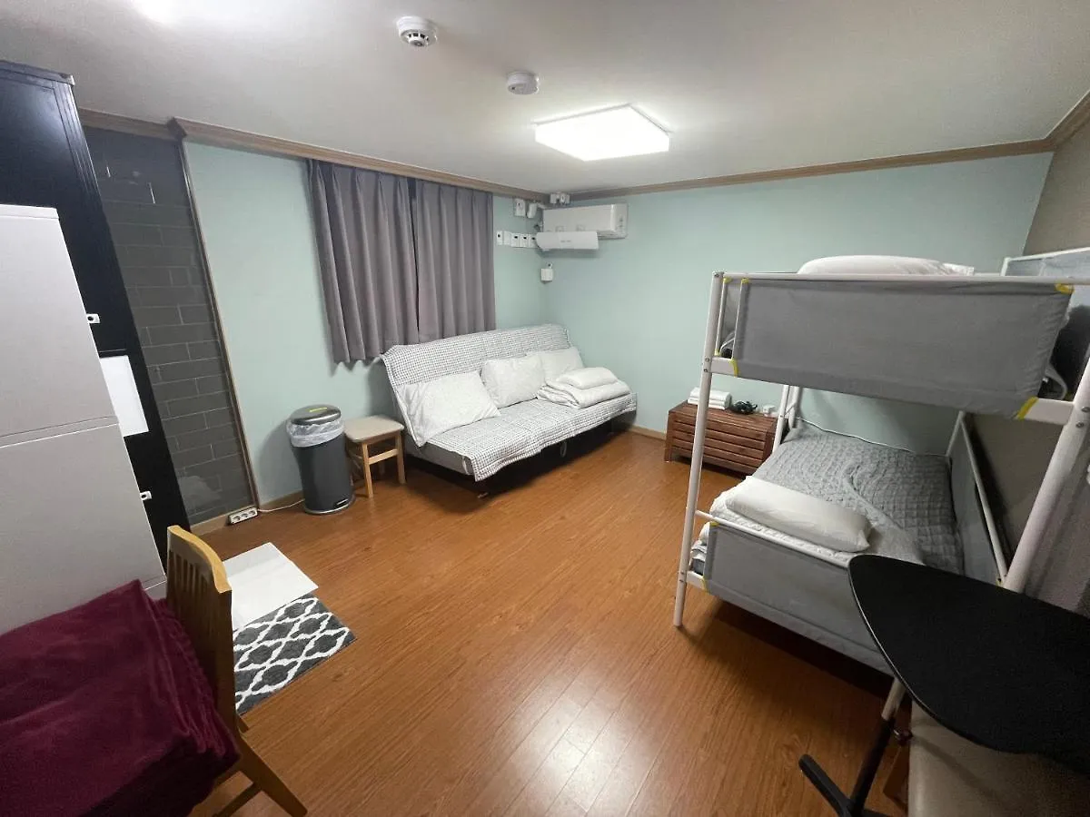 ** Guest house Y'S House Hotel Seoul South Korea