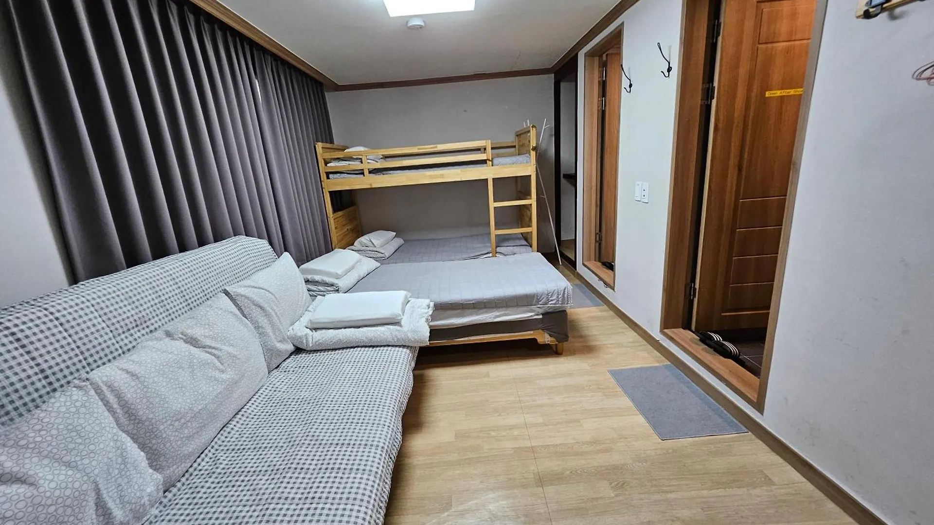 Penzion Hotel Y'S House Soul